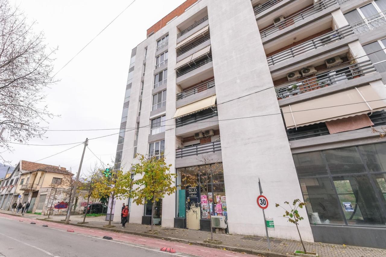 Two Steps Apartments Tirana Extérieur photo