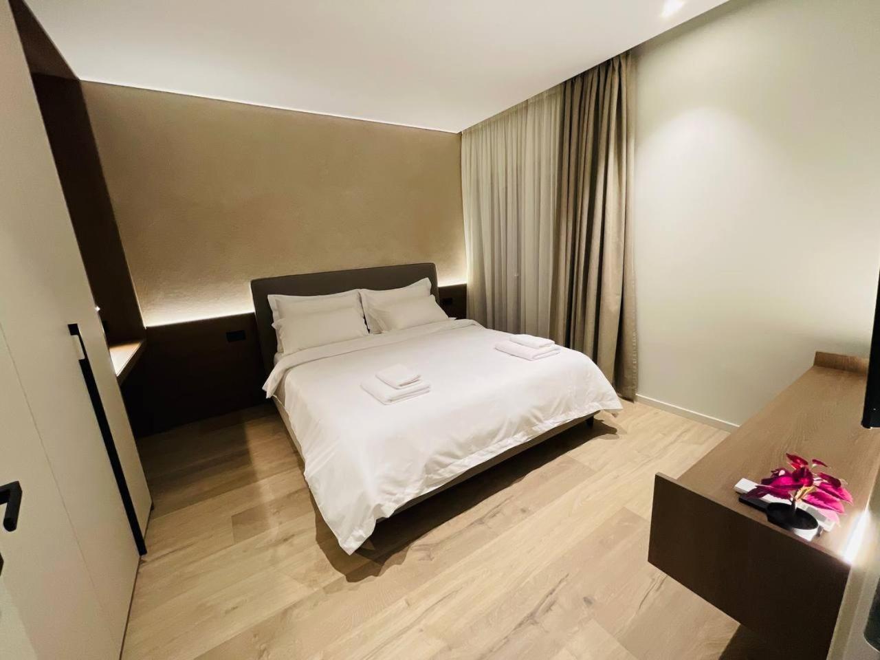 Two Steps Apartments Tirana Extérieur photo